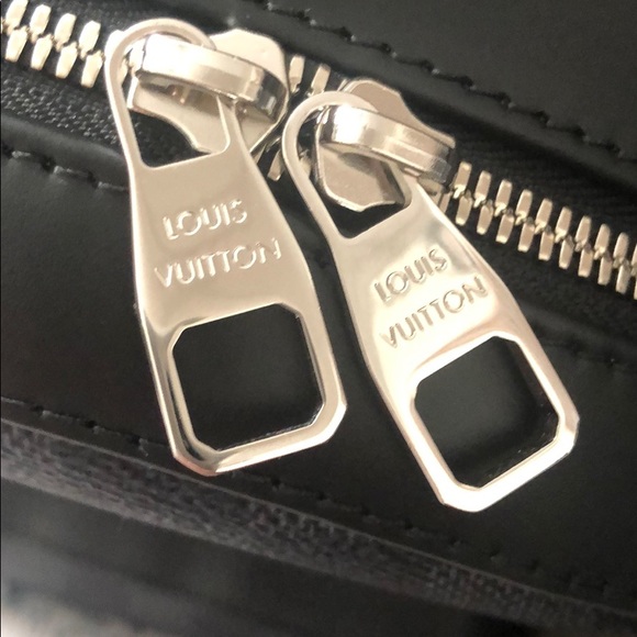 🛑SOLD🛑Louis Vuitton NEW JOSH D. Backpack - Picture 11 of 11